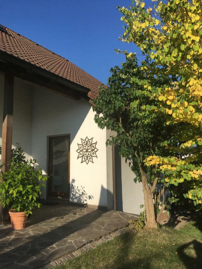 Apartment am Stadtpark Neumarkt in der Oberpfalz Exterior foto